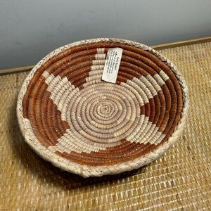 Pakistan Hand Made Palm Basket new with tag on